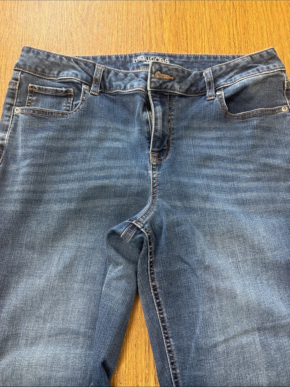 Maurices midrise 14 short